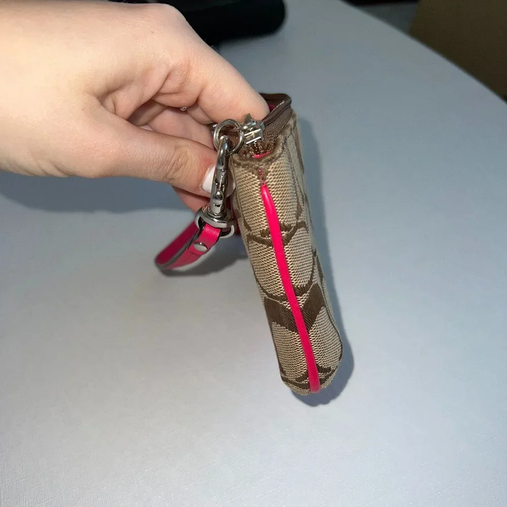 Coach Wristlet in Pink & Classic Brown "C" Pattern - Picture 7 of 12